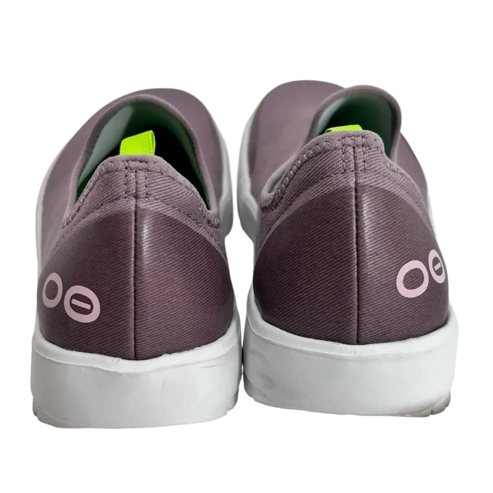 OOFOS OOmg eeZee Low Shoe in Mauve